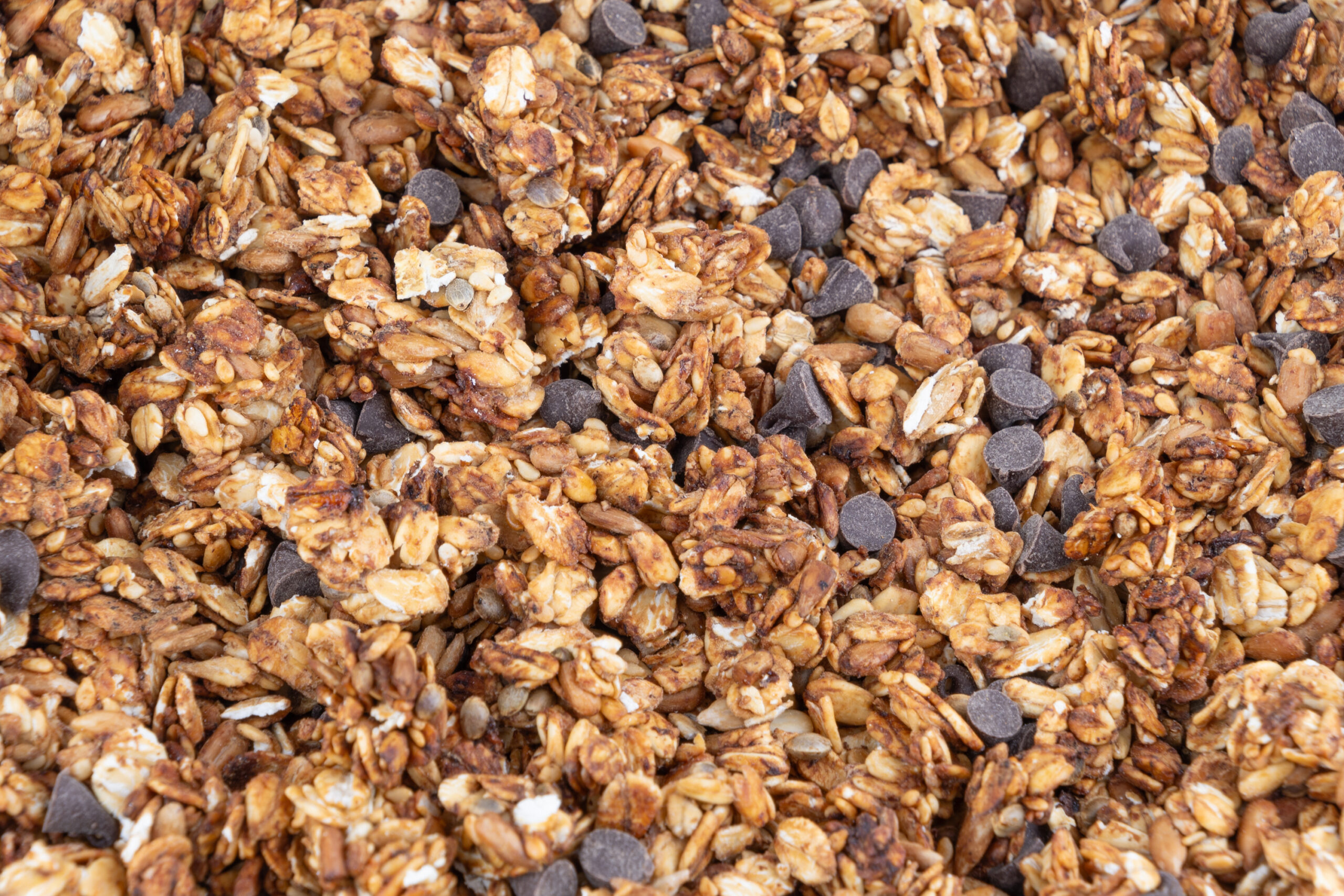 oats mixed with granola and chocolate chips
